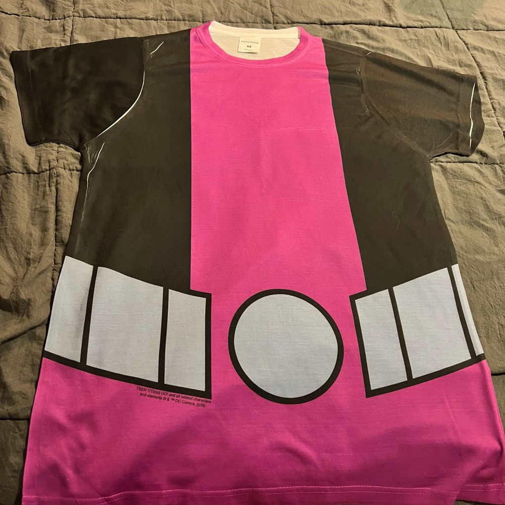 Size medium t-shirt (power rangers)